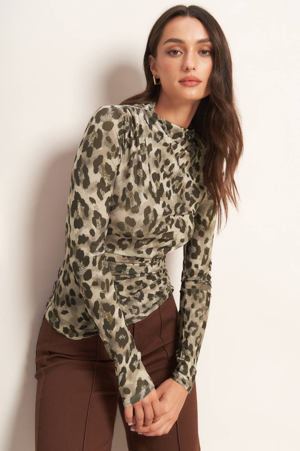 LUXE TRACE TAUPE BLACK WOVEN TOP - BeautySecrets4u